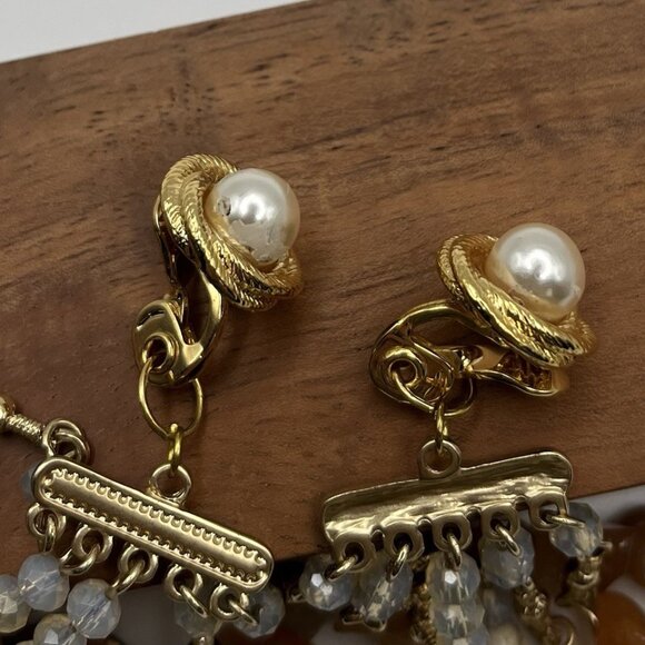 Vintage Monet Chandelier Clip-On Earrings Gold Tone Faux Pearl Gemstone Dangle - Picture 6 of 8